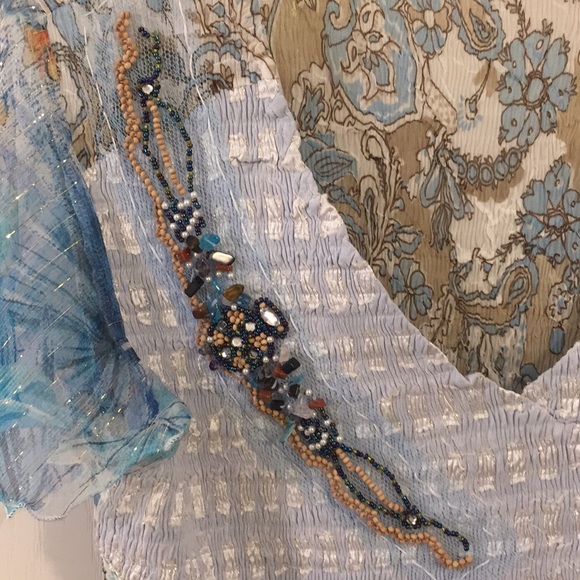 Artistic blouse - Picture 2 of 3